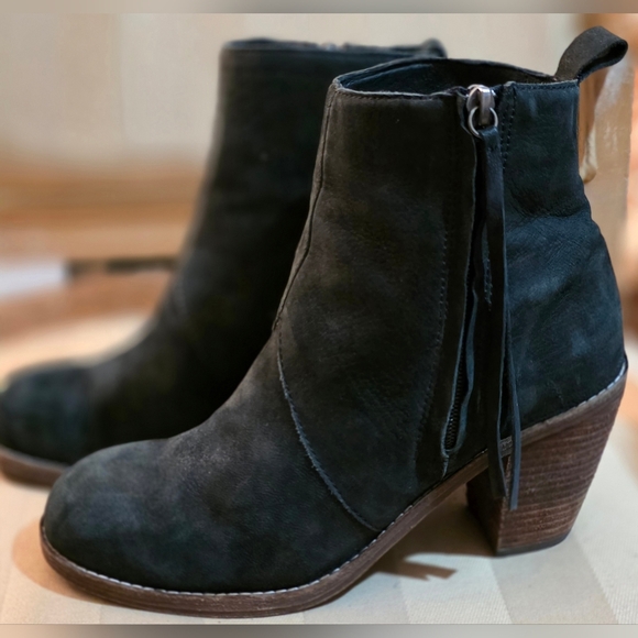 Dolce Vita Shoes - DOLCE VITA BLACK SUEDE LEATHER LADIES BOOTS SIZE 7.5